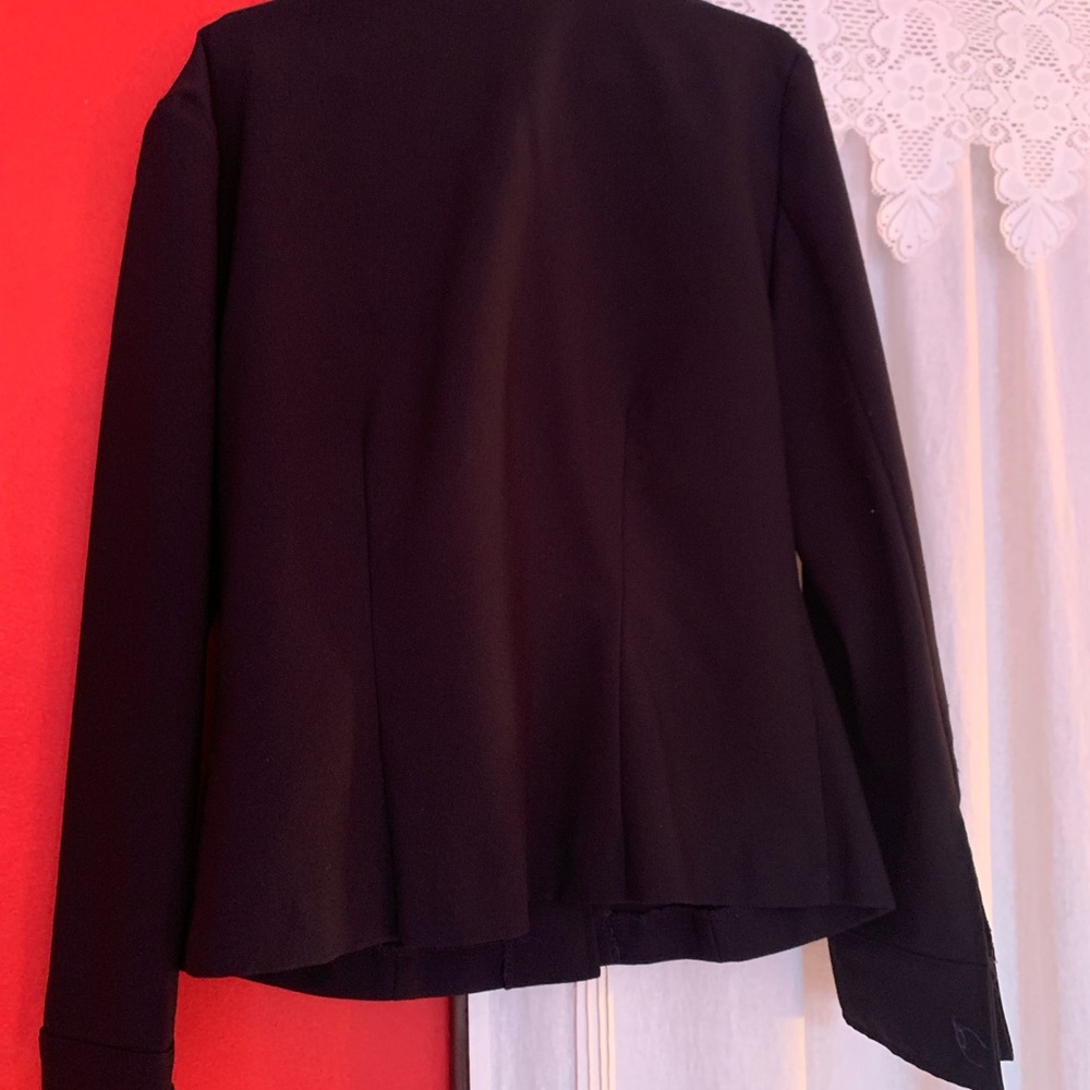Short polyester Jacket - Picture 2 of 4